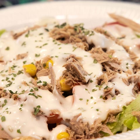 Thunfisch Salat mit Yoghurt-Dressing